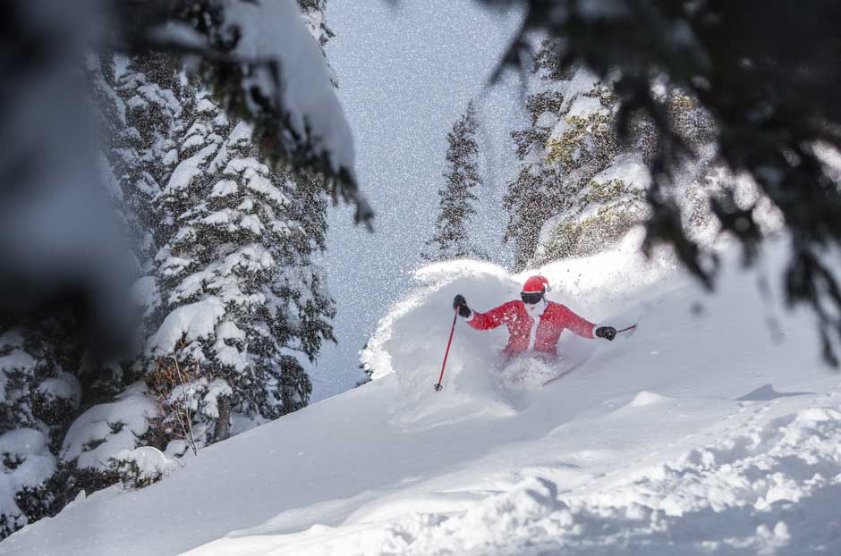 Santa skiing