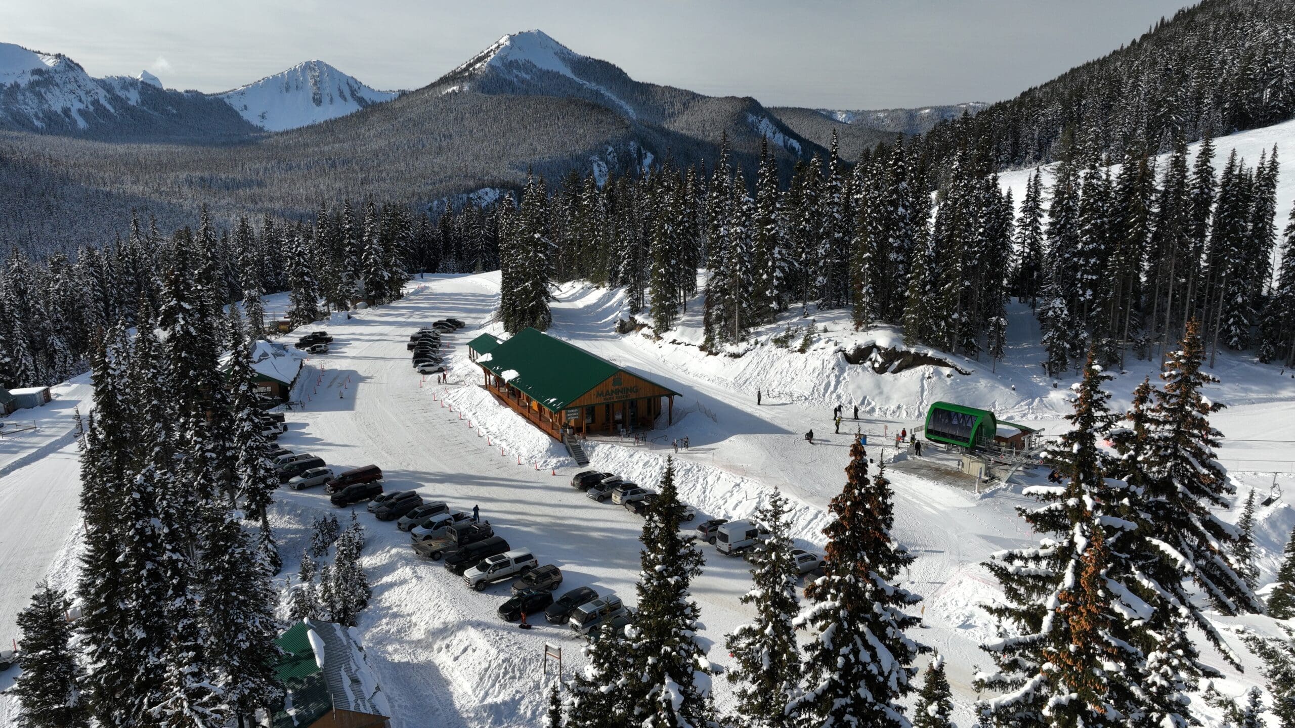 Manning Park Resort Alpine Skiing & Snowboarding - Year Round Family  Friendly Resort