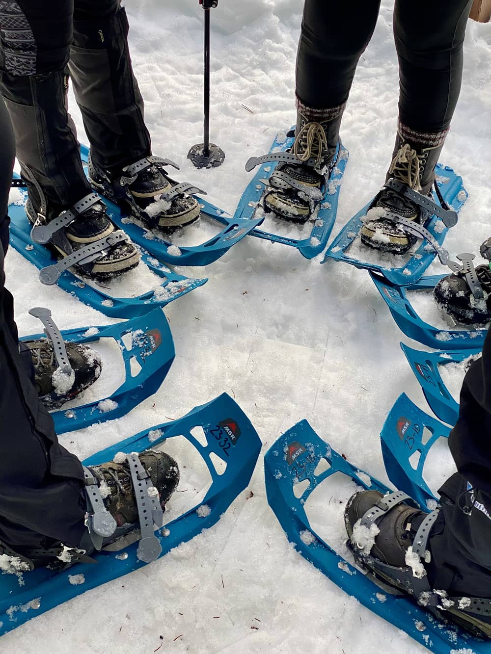 729030508-snowshoe-rentals-pic